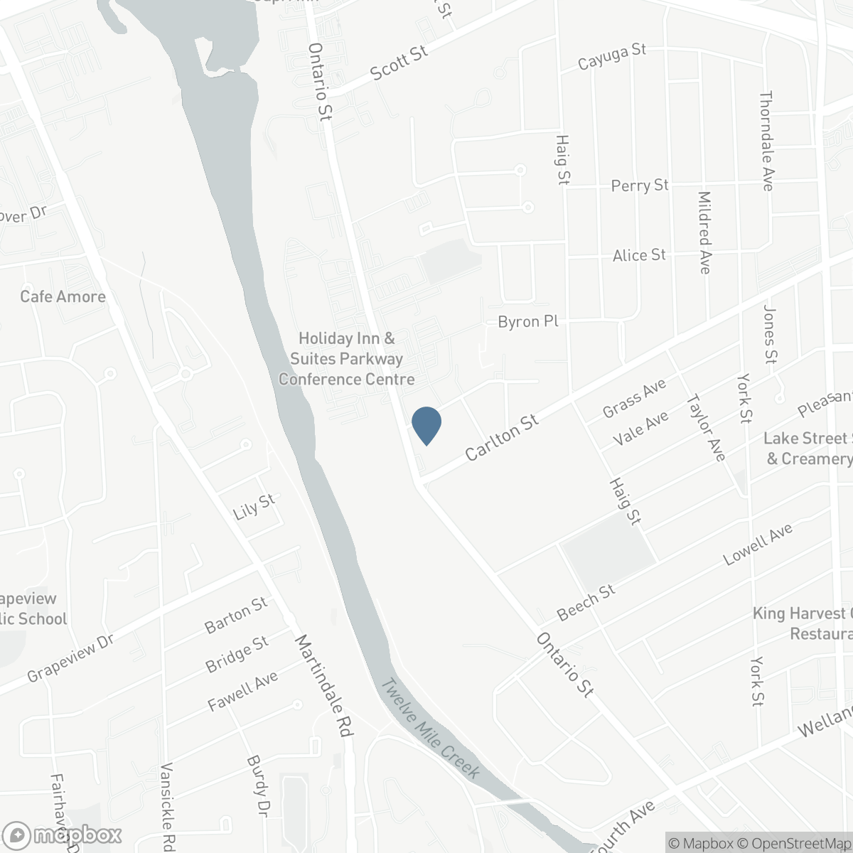 4 MANCHESTER AVENUE, St. Catharines, Ontario L2R 1N8